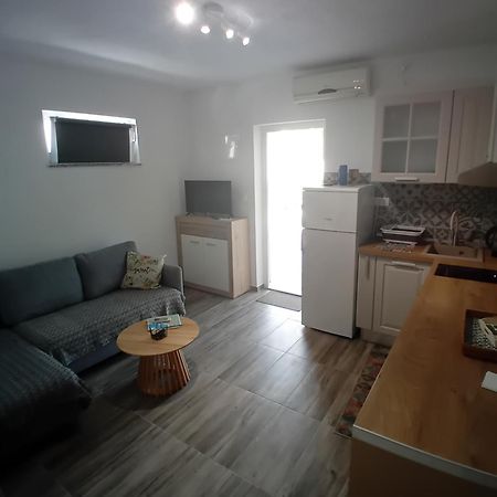 Apartmani Vrzic Башка Экстерьер фото