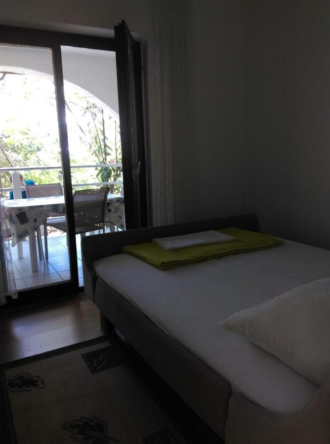 Apartmani Vrzic Башка Экстерьер фото