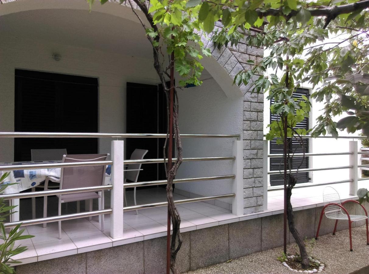 Apartmani Vrzic Башка Экстерьер фото