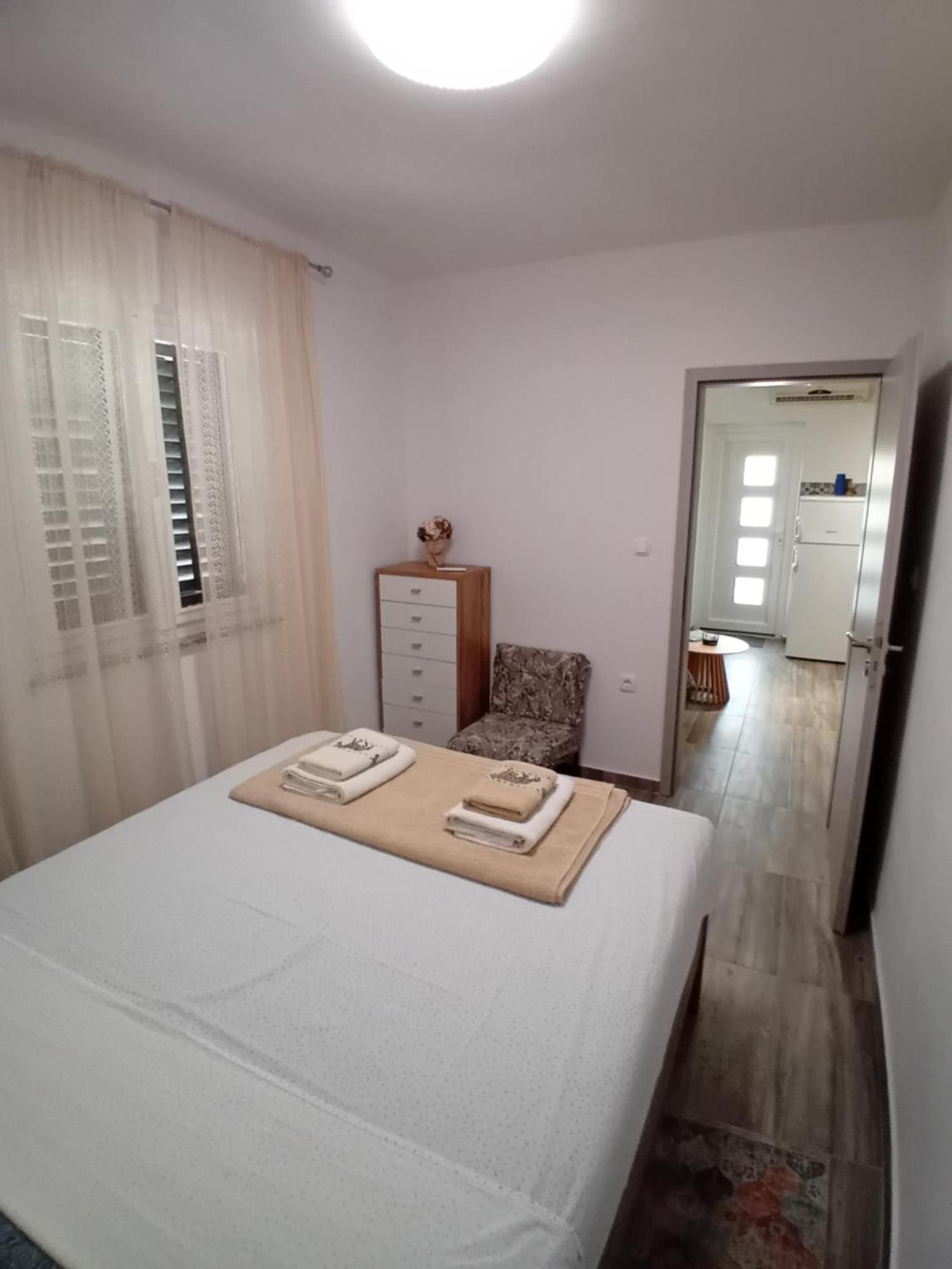 Apartmani Vrzic Башка Экстерьер фото